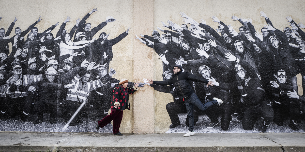 Vezi 4 documentare despre street art și amintește-ți de SISAF 2018 / Agnès Varda and JR in Visages villages (2017)